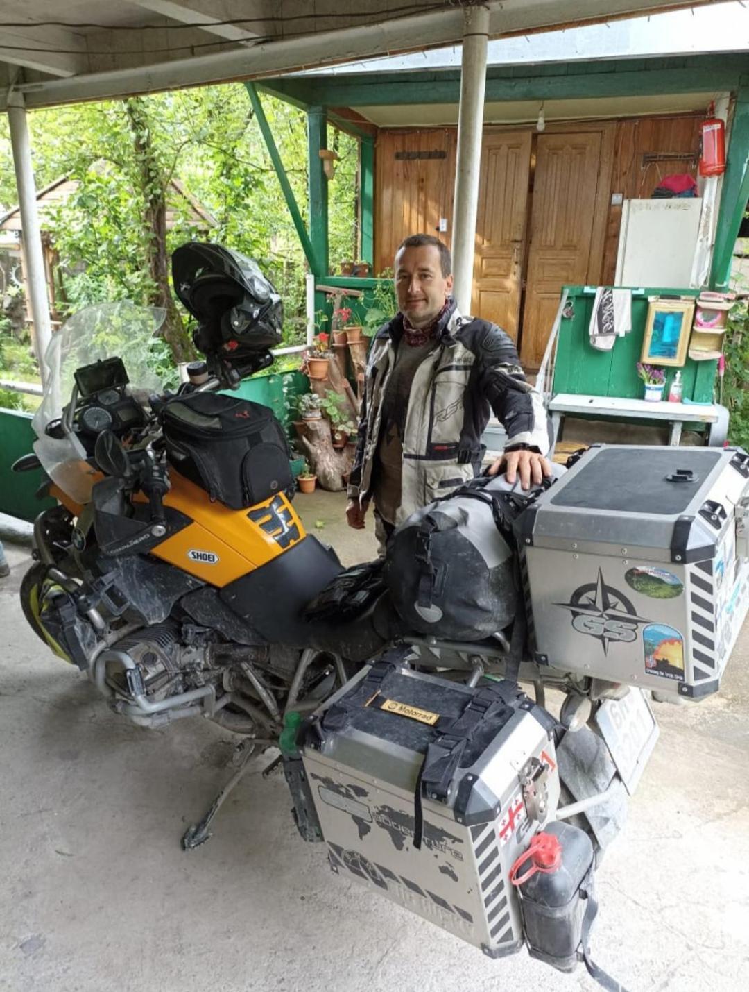 Guest House "Svaneti" Lentekhi エクステリア 写真